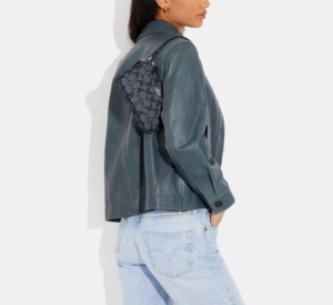 Tui Coach Nolita 19 In Signature 'Midnight Navy' C3308-SVN2V