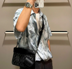 Tui Coach Heritage 25 'Black' C8141-QBMI5