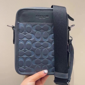 Tui Coach Sullivan Crossbody 'Black Navy' CJ670-QBVRN