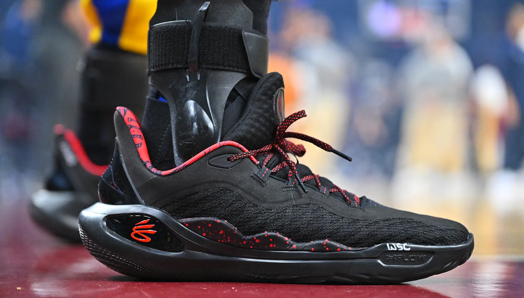 Curry 11 phiên bản kết hợp giữa Steph và nhà Under sẽ có gì? Hinh anh 3: Curry 11 phien ban ket hop giua Steph va nha Under se co gi?