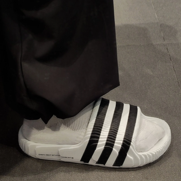 Dép Adidas Adilette 22 Slide 'White Black' IF3668 - Hình ảnh 2