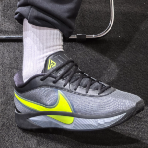 Giay Nike Giannis Freak 6 EP 'Naija' FJ7807-001