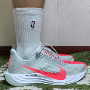 Giay Nike Pegasus Plus 'Barely Grey Hot Punch' FQ7262-001