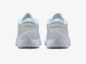 Giay Nike Giannis Freak 6 'Team Bank' FV1293-100