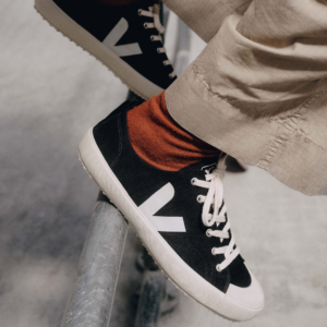 Giay Veja Nova Canvas 'Black Pierre' NA011397