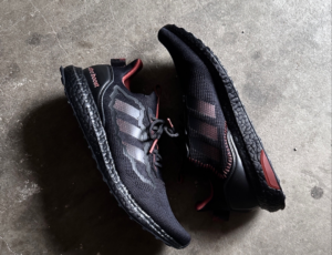 Giay Adidas Ultraboost Huo 'Black Red' IF1033