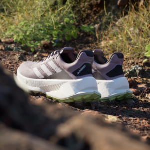 Giay Adidas Terrex Soulstride Ultra W 'Preloved Fig' IE8457