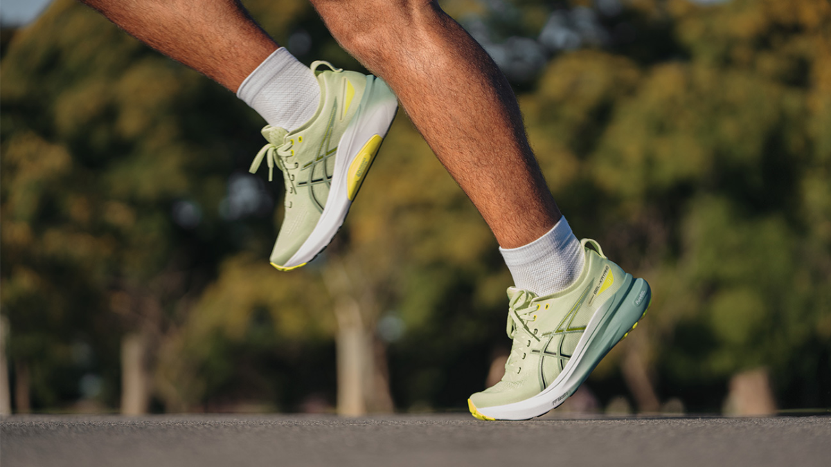 Hinh anh 2: Review Asics Kayano 31: Kiem soat chuyen dong hoan hao