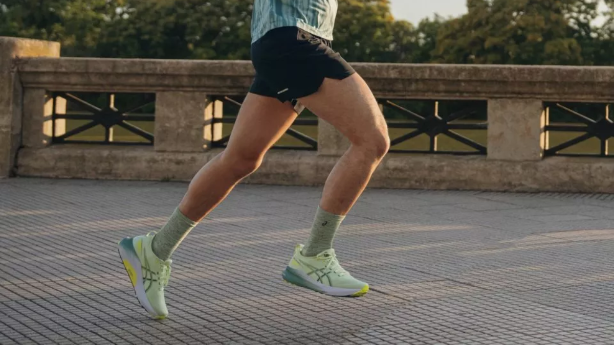 Hinh anh 6: Review Asics Kayano 31: Kiem soat chuyen dong hoan hao