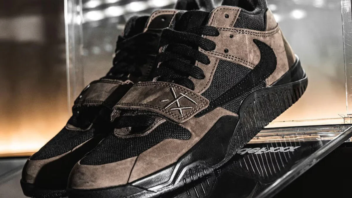 "Bão" giày Travis Scott x Nike dự kiến đổ bộ trong năm nay! Hinh anh 7: "Bao" giay Travis Scott x Nike du kien do bo trong nam nay!