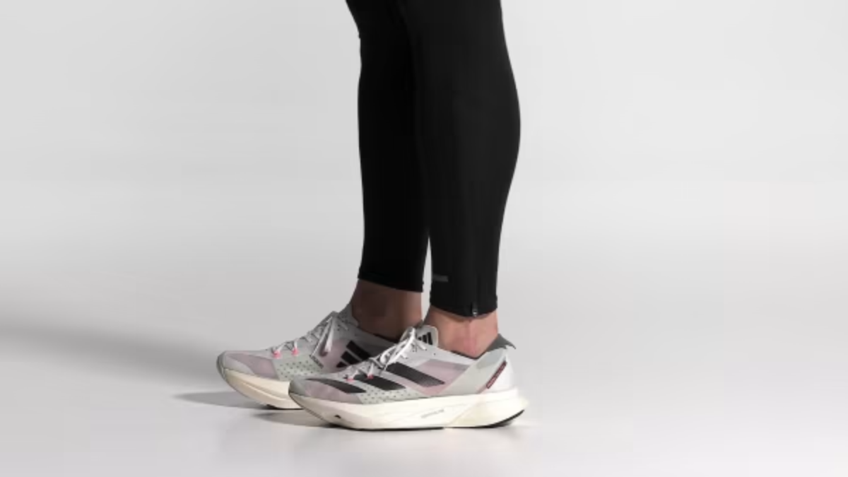 Hinh anh 1: Review adidas Adizero Adios Pro 3: Sieu giay linh hoat so 1