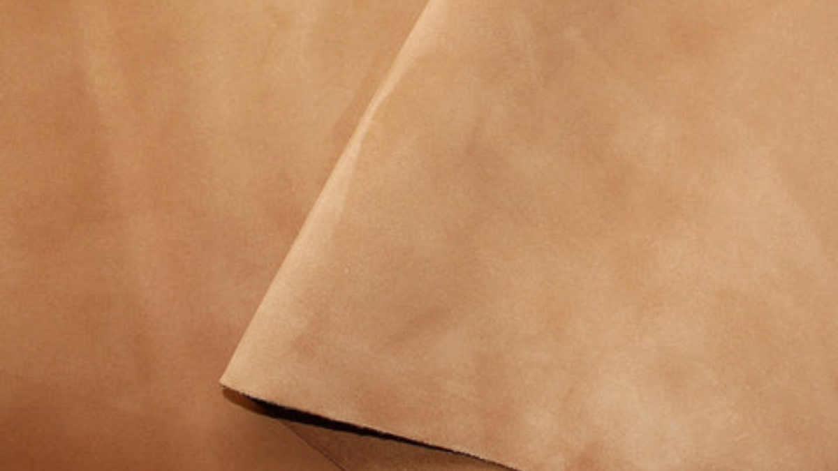 Hinh anh 5: Nubuck vs Suede: Dau la chat lieu ben dep hon?