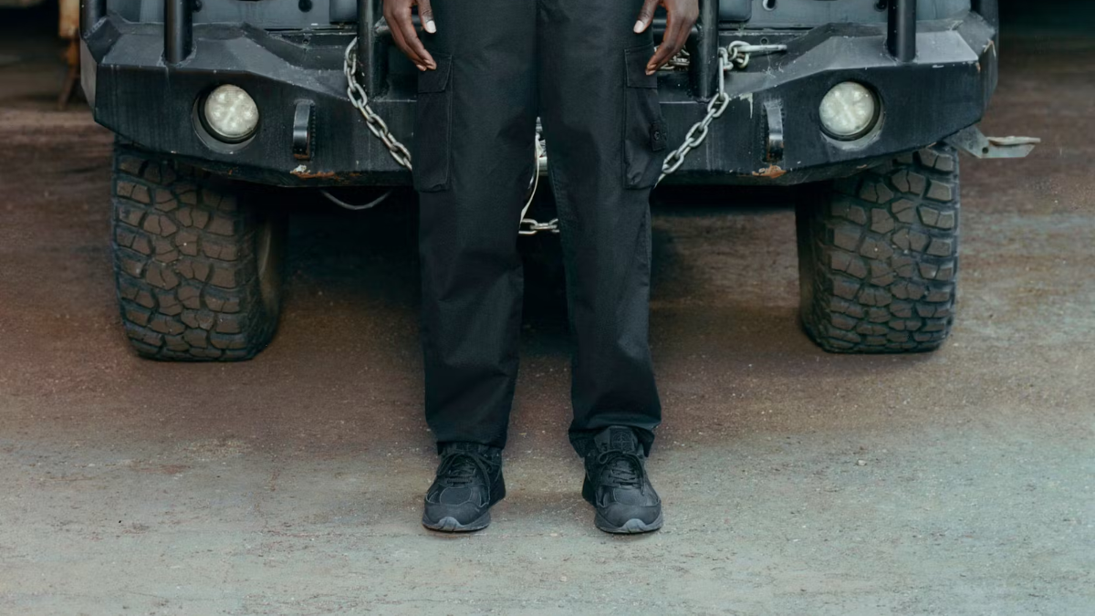 New Balance x Stone Island: Nâng Ghost Sneaker lên tầm cao mới Hinh anh 4: New Balance x Stone Island: Nang Ghost Sneaker len tam cao moi