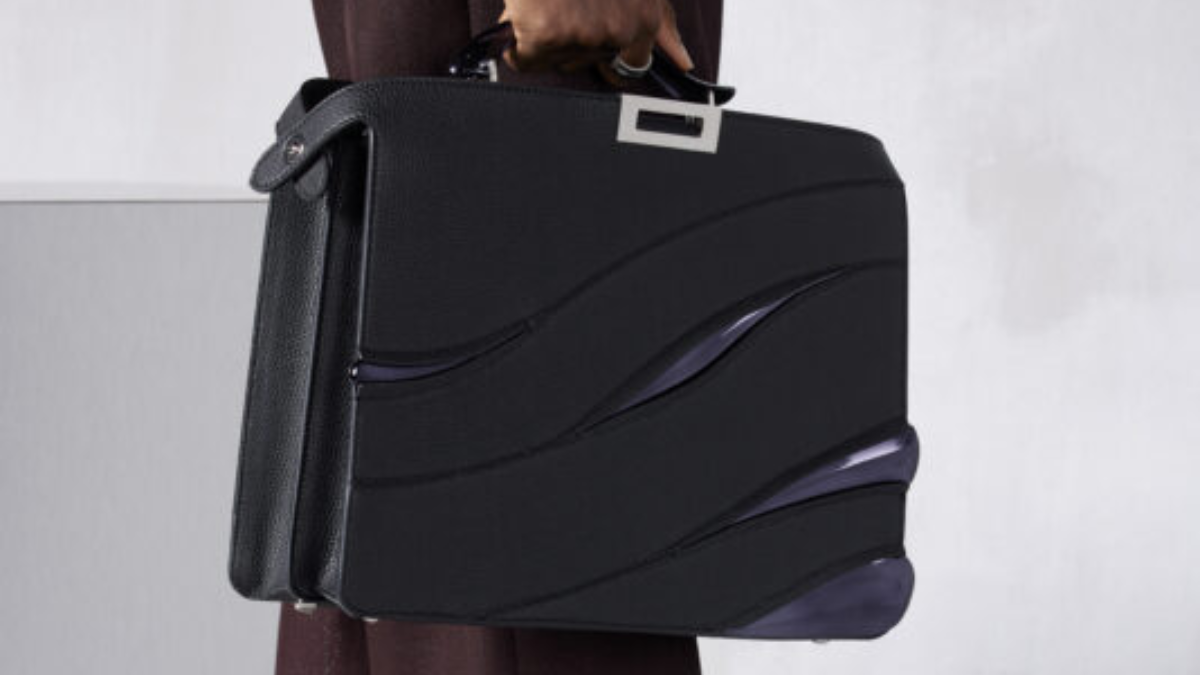 Hinh anh 5: Fendi cung MAD tao nen con sot voi sneaker kien truc doc dao