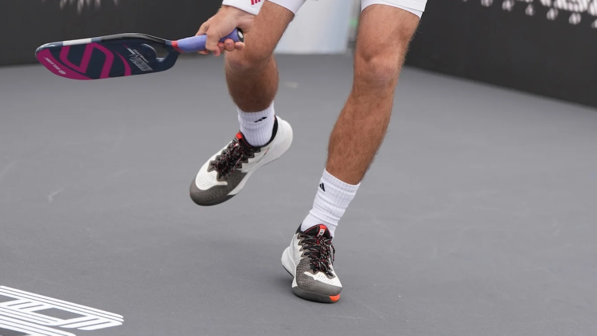 Bí quyết lựa chọn giày Pickleball giúp bạn thắng mọi giải đấu Hinh anh 6: Bi quyet lua chon giay Pickleball giup ban thang moi giai dau