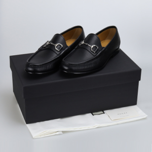 Giay Gucci Classic Horsebit 'Black Leather' 367762-AHM00-1000