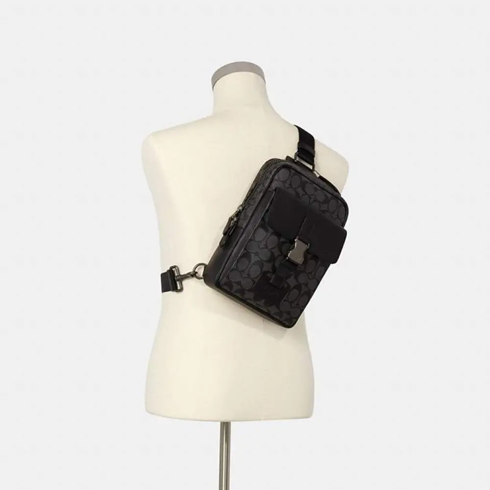 Túi Coach Track Pack In Signature 'Black' C2711-QBMI5 - Ảnh 4