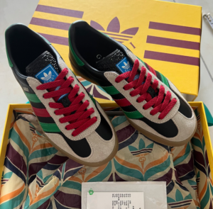 Giay Adidas Gazelle x Gucci 'Black Red' 726488-AAA43-9549