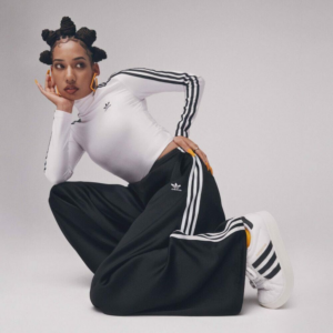 Giay Adidas Superstar 'Home White' IE1435