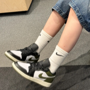 Giay Nike Air Jordan 1 Low 'Black Toe Medium Olive' 553558-092