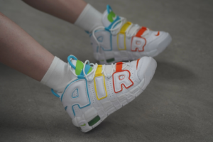 Giay Nike Air More Up Tempo BG 'Multicolor' FJ4624-100