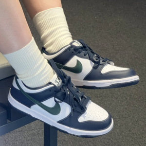 Giay Nike Dunk Low GS 'Obsidian Vintage Green' HF5177-400