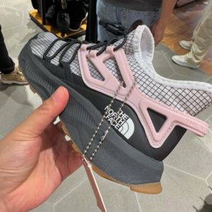 Giay The North Face Oxeye Tech 'White Pink' NF0A7W4U-LA9