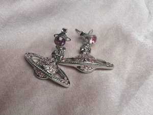 Khuyen Tai Vivienne Westwood Mini Bas 'Silver' 6202002502P116CNP116