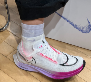 Giay Nike ZoomX Streakfly 'White Vivid Grape' DJ6566-104