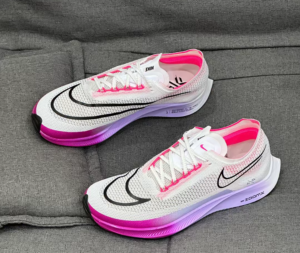 Giay Nike ZoomX Streakfly 'White Vivid Grape' DJ6566-104