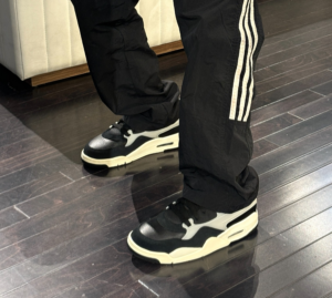 Giay Nike Air Jordan 4 RM 'Black Sail' FQ7939-006