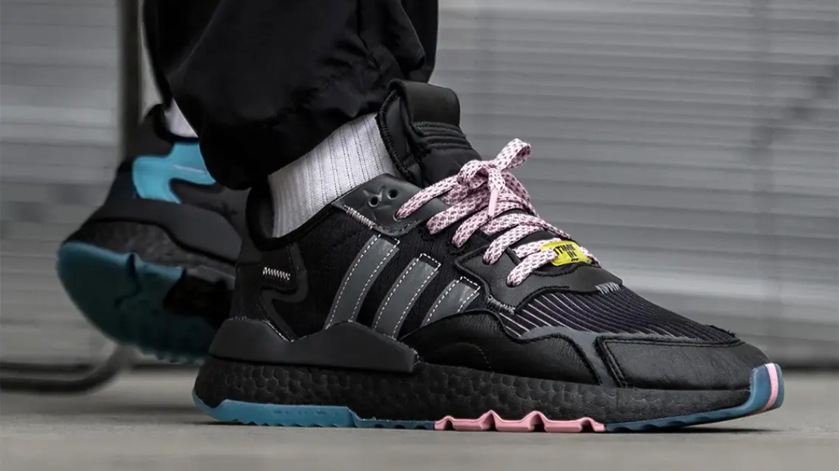 Khi sneaker gặp NFT: Sự kết hợp giữa thời trang và công nghệ Hinh anh 1: Khi sneaker gap NFT: Su ket hop giua thoi trang va cong nghe