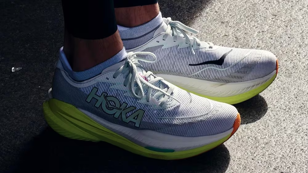 Bật mí 9 xu hướng giày sneaker đình đám mùa thu 2024 Hinh anh 3: Bat mi 9 xu huong giay sneaker dinh dam mua thu 2024