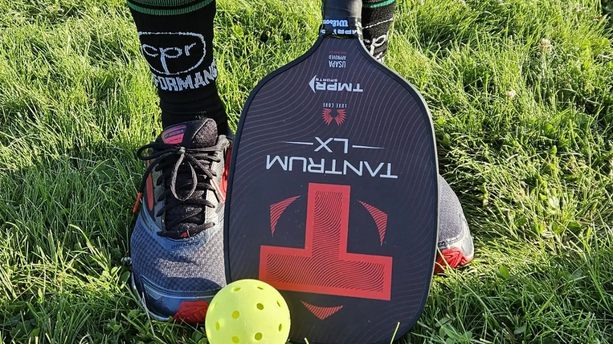Review chi tiết vợt pickleball TMPR Sports Tantrum LX Hinh anh 6: Review chi tiet vot pickleball TMPR Sports Tantrum LX