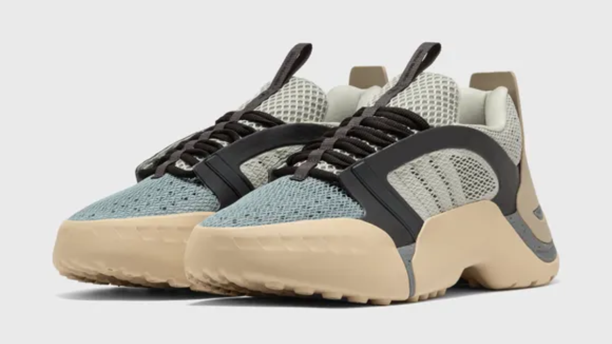 Hinh anh 7: Lieu Dingyun Zhang co the lap day khoang trong ma Yeezy de lai?