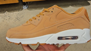 Giay Nike Air Max 90 'Pink' HJ3153-200