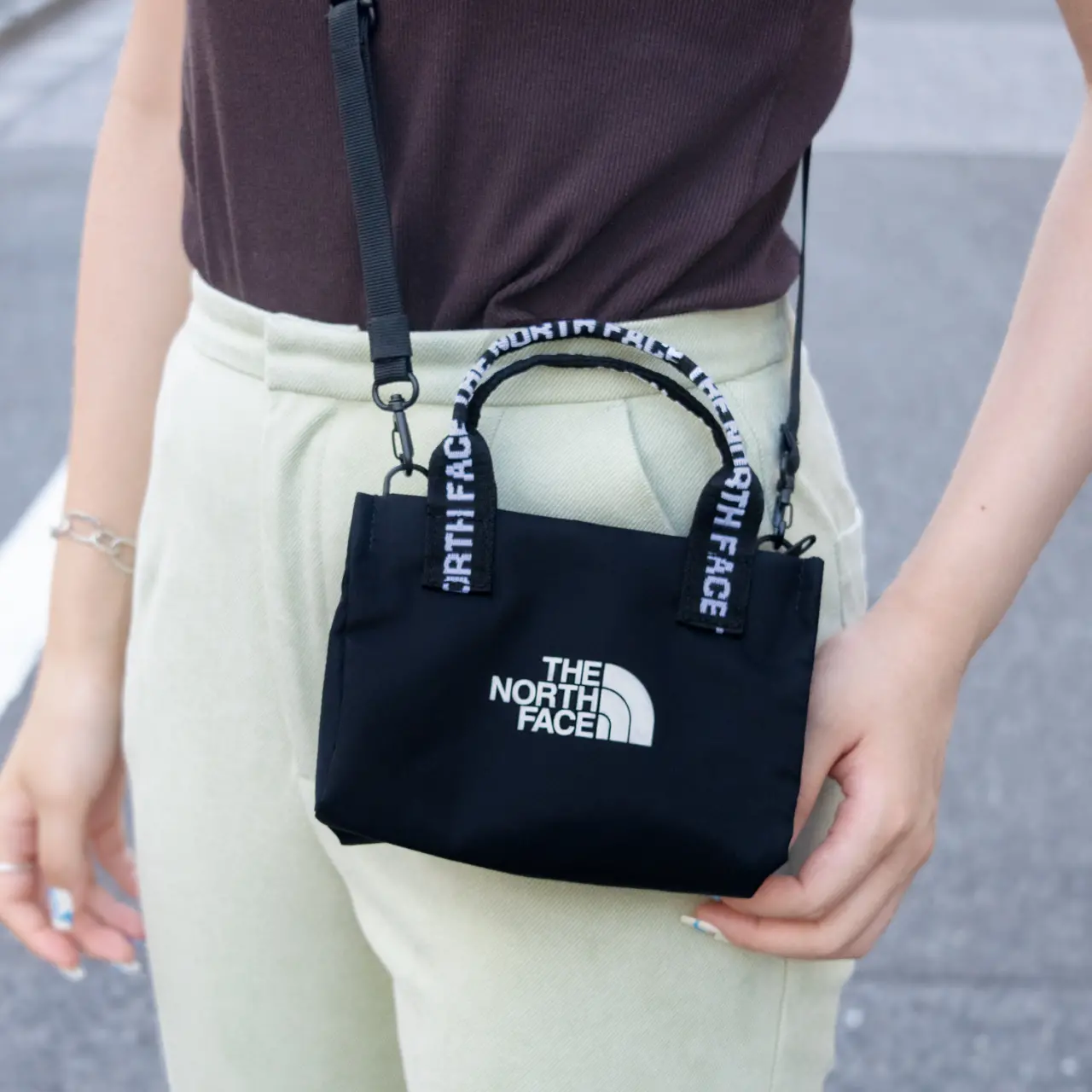 Alternative view of Túi The North Face Mini Crossbag 'Black' NN2PP06N