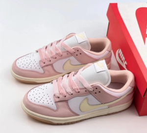Giay Nike Wmns Dunk Low 'Light Soft Pink' FB7910-601