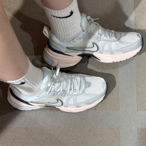 Giay Nike Wmns V2K Run 'Guava Ice' FD0736-004