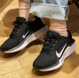 Giay Nike Air Winflo 11 'Black White' FJ9509-001