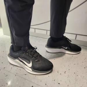 Giay Nike Air Winflo 11 'Black White' FJ9509-001