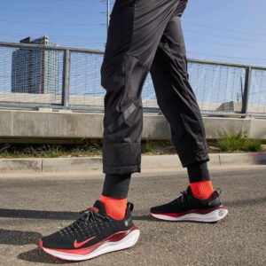 Giay Nike ReactX Infinity Run 4 'Black Fire Red' DR2665-007