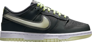 Giay Nike Dunk Low GS 'Glow In The Dark' HQ3569-068