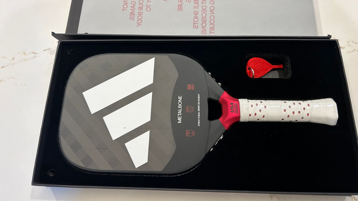 Adidas Metalbone: Không phải là lựa chọn tốt nhất? Lý giải tại sao Hinh anh 2: Adidas Metalbone: Khong phai la lua chon tot nhat? Ly giai tai sao