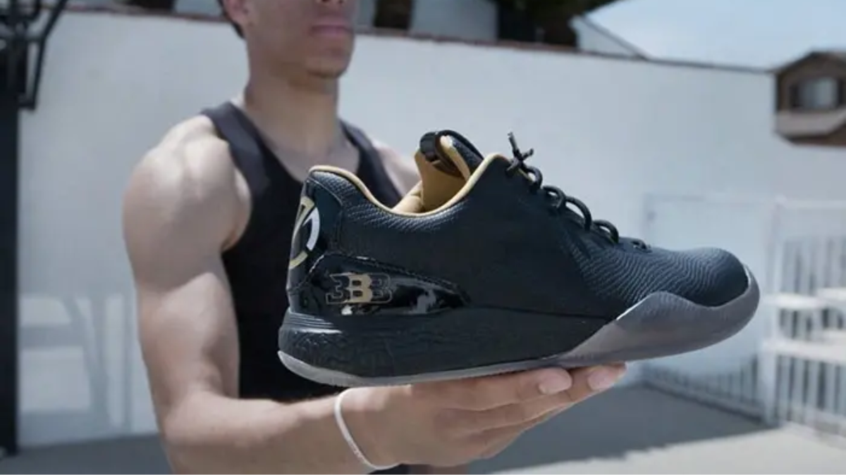 Top những đôi giày "xấu xí" đến mức gây ám ảnh! Hinh anh 13: Top nhung doi giay "xau xi" den muc gay am anh!