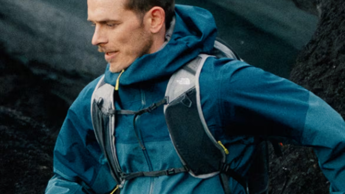 Hinh anh 1: Thoi trang Gorpcore: Nhung thuong hieu khong the bo qua