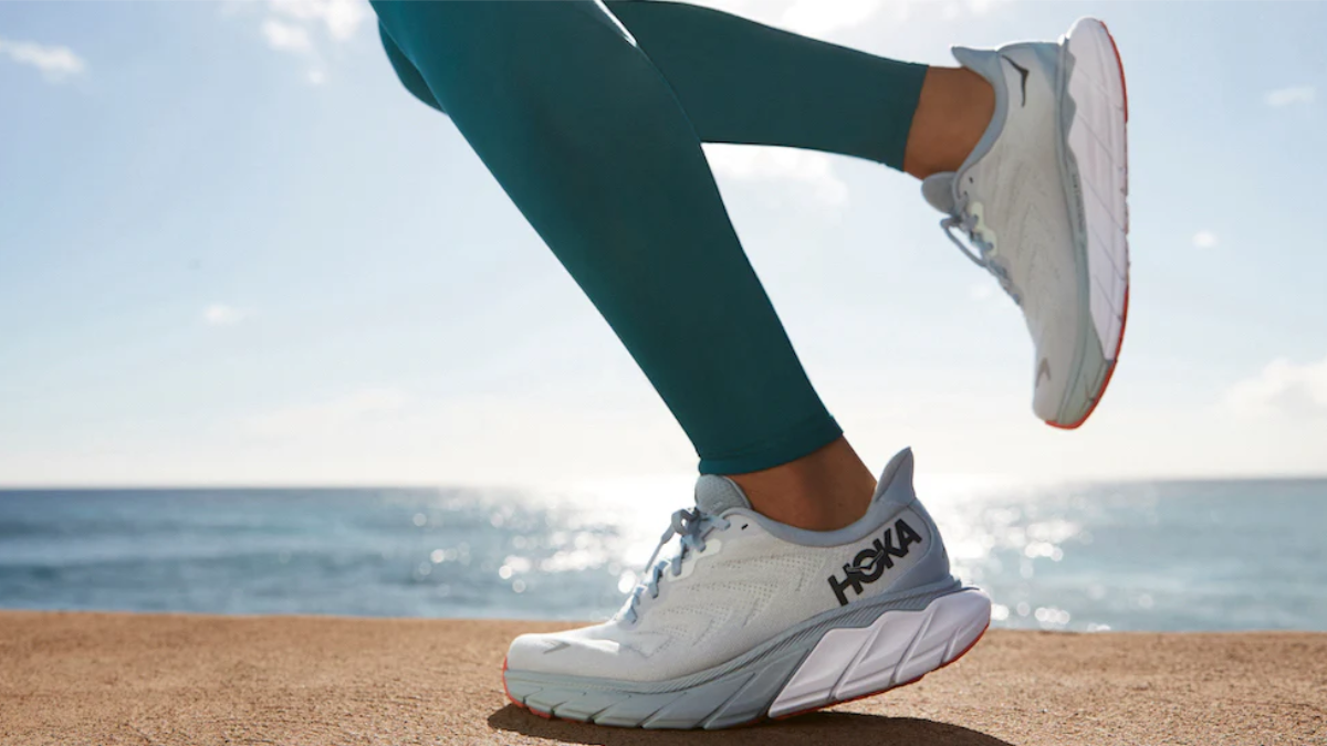 giày HOKA Arahi 6