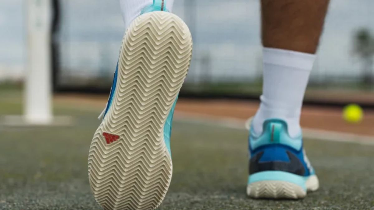 Review Adidas Adizero Ubersonic 4.1: Có đáng để sở hữu? Hinh anh 11: Review Adidas Adizero Ubersonic 4.1: Co dang de so huu?