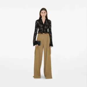 Vi Burberry Snip Chain Strap Wallet 'Black' 80932001