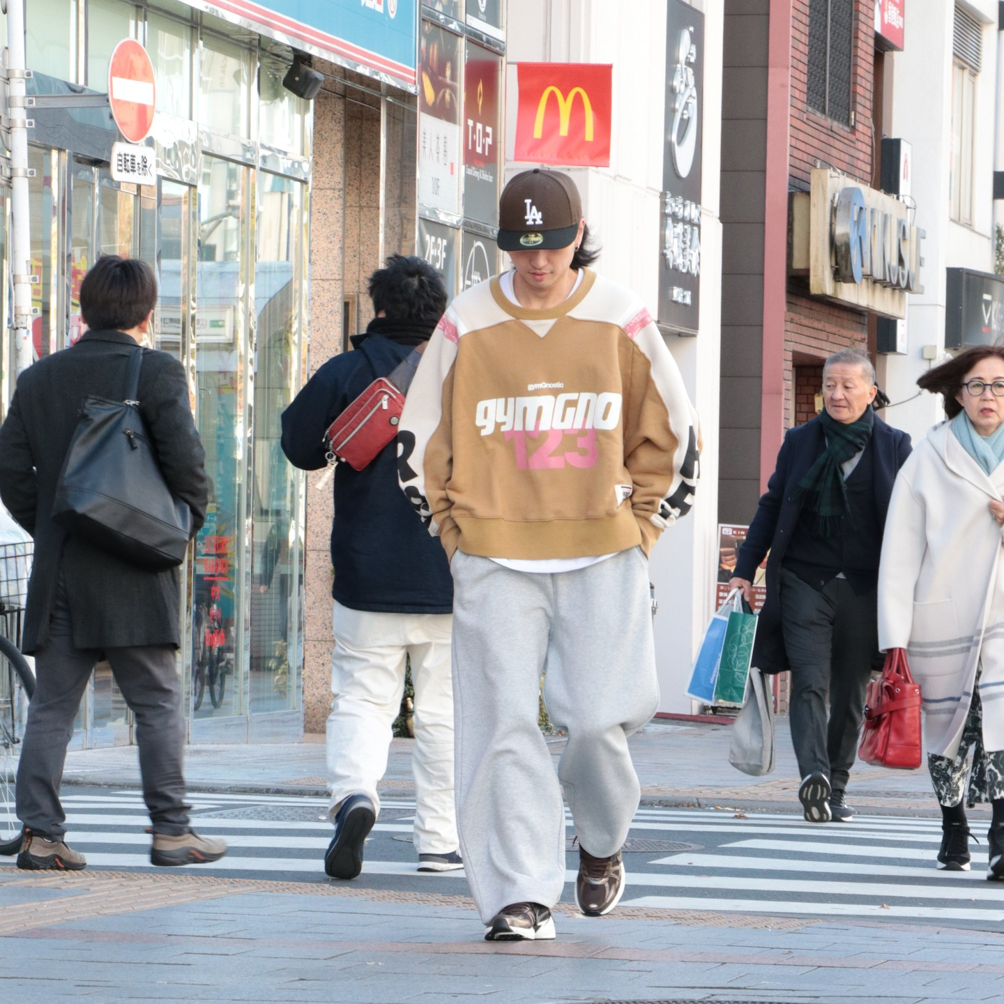 Alternative view of Giày Nike V2K Run 'Baroque Brown' HJ4497-200